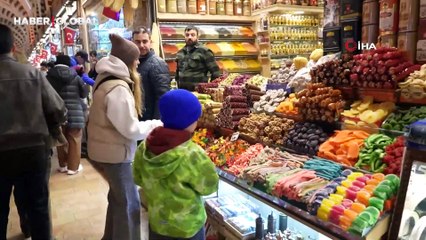 Eminönü'nde Ramazan hareketliliği: "Fiyatlar normal"