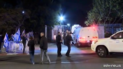 Restituiti i corpi di 4 ostaggi, prima fase della tregua conclusa