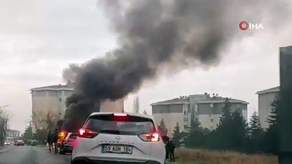 Tekirdağ’da otomobil alev topuna dönüştü
