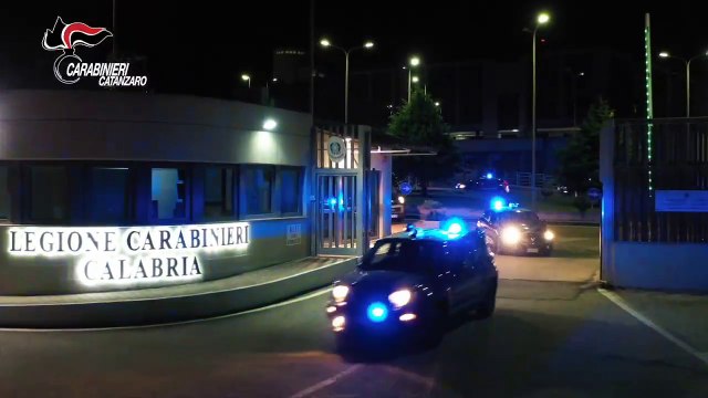 'Ndrangheta, fari su Gaglianesi e criminalità rom. Un poliziotto tra i 34 indagati: 22 arresti tra Catanzaro, Toscana e Brianza I NOMI