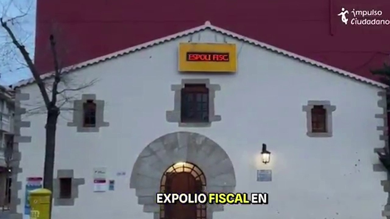 La Oficina Tributaria de Cardedeu denuncia el "expolio fiscal" a Cataluña en un panel luminoso.