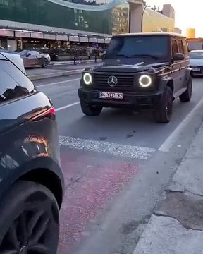 Görüntüler büyük tepki çekmişti: Çakarlı lüks cipi Cübbeli Ahmet’in kızı kullanıyormuş!