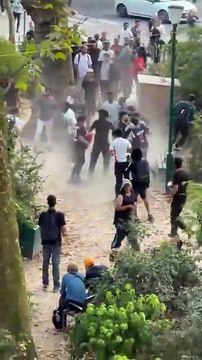 Nouvelles images de bagarre générale et de violence Porte de la Chapelle à Paris - Des riverains lancent un SOS au Président de la République : Au secours, Emmanuel Macron