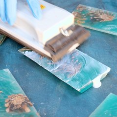 Mesmerizing Epoxy Projects You Can Craft at Home 🖌️🏠 (en anglais)