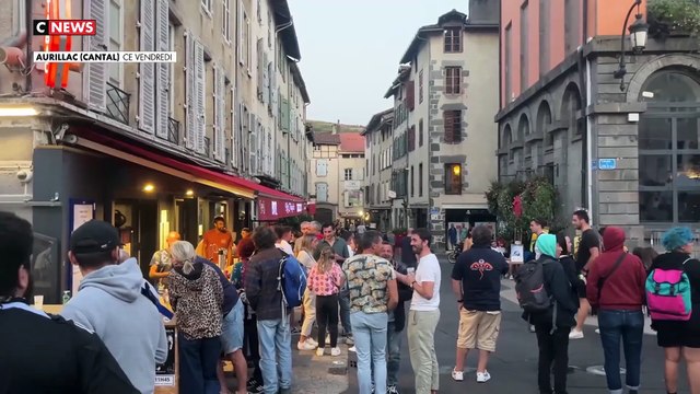 Nouvelle nuit de violences au festival du théâtre de rue d'Aurillac malgré la présence des forces de l'ordre