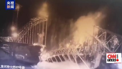 Çin'de yapımı süren köprü böyle çöktü!