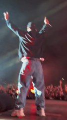 Vald il a ramené quelque chose de mauvais 😭