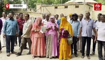 जैसलमेर शहर में पानी को लेकर हाहाकार, आक्रोशित महिलाओं ने अधिकारी को पहनाई चूड़ियां