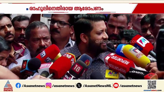 'കോൺ​ഗ്രസിനെ നിർവീര്യമാക്കാൻ കഴിയില്ല'; രാഹുലിനെ ചേർത്ത് പിടിച്ച് ഷാഫി പറമ്പിൽ