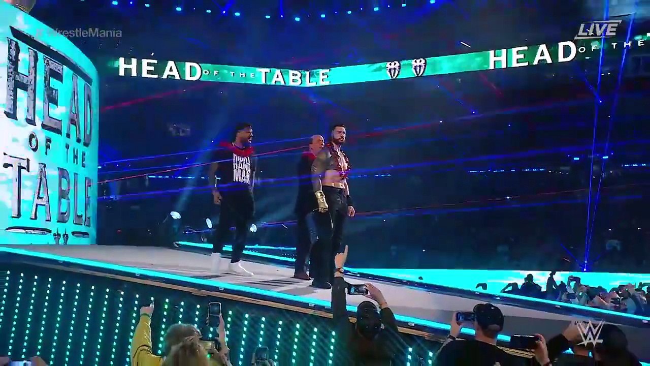 Roman Reigns vs Edge vs Daniel Bryan (Full Match) - WWE WrestleMania 38