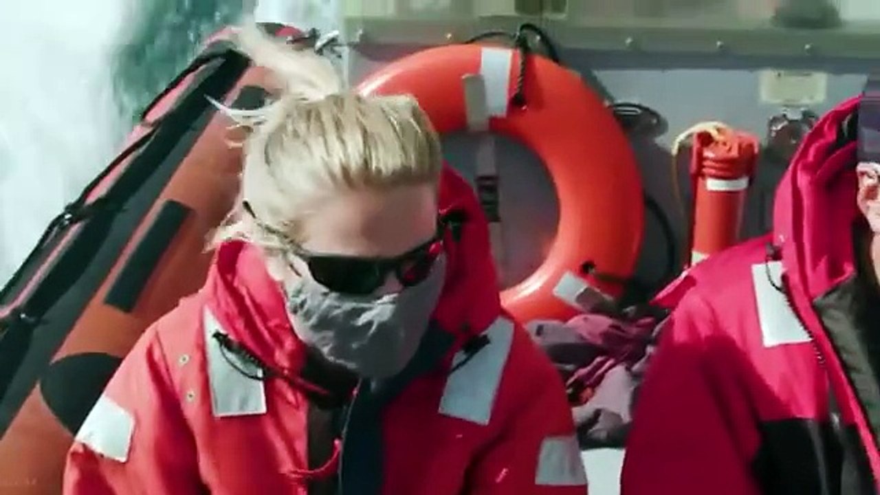 What Scientists Are Beginning to Find in the Bermuda Triangle  Mega Tsunami: City Destroyers Giant Mysterious Sea Creatures You Won't Believe Exist Giant waves and ships at the North Sea #northsea #ship #waves