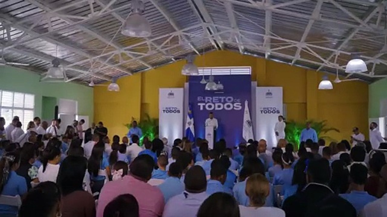 Raquel Peña inaugura nuevas escuelas y activa rutas del transporte estudiantil en Hermanas Mirabal