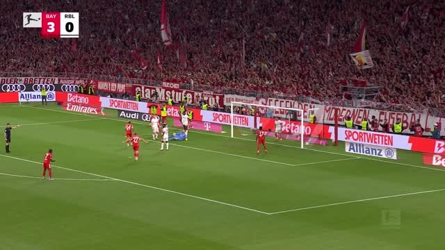 Kane nets eighth Bundesliga hat-trick in Leipzig thumping