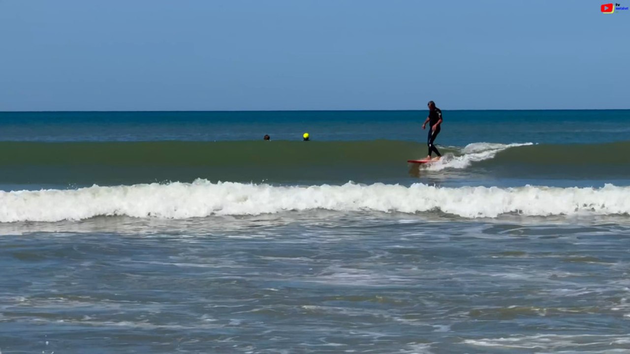 Montalivet  | Surfing Belles Vagues d'Août | Montalivet Surf TV
