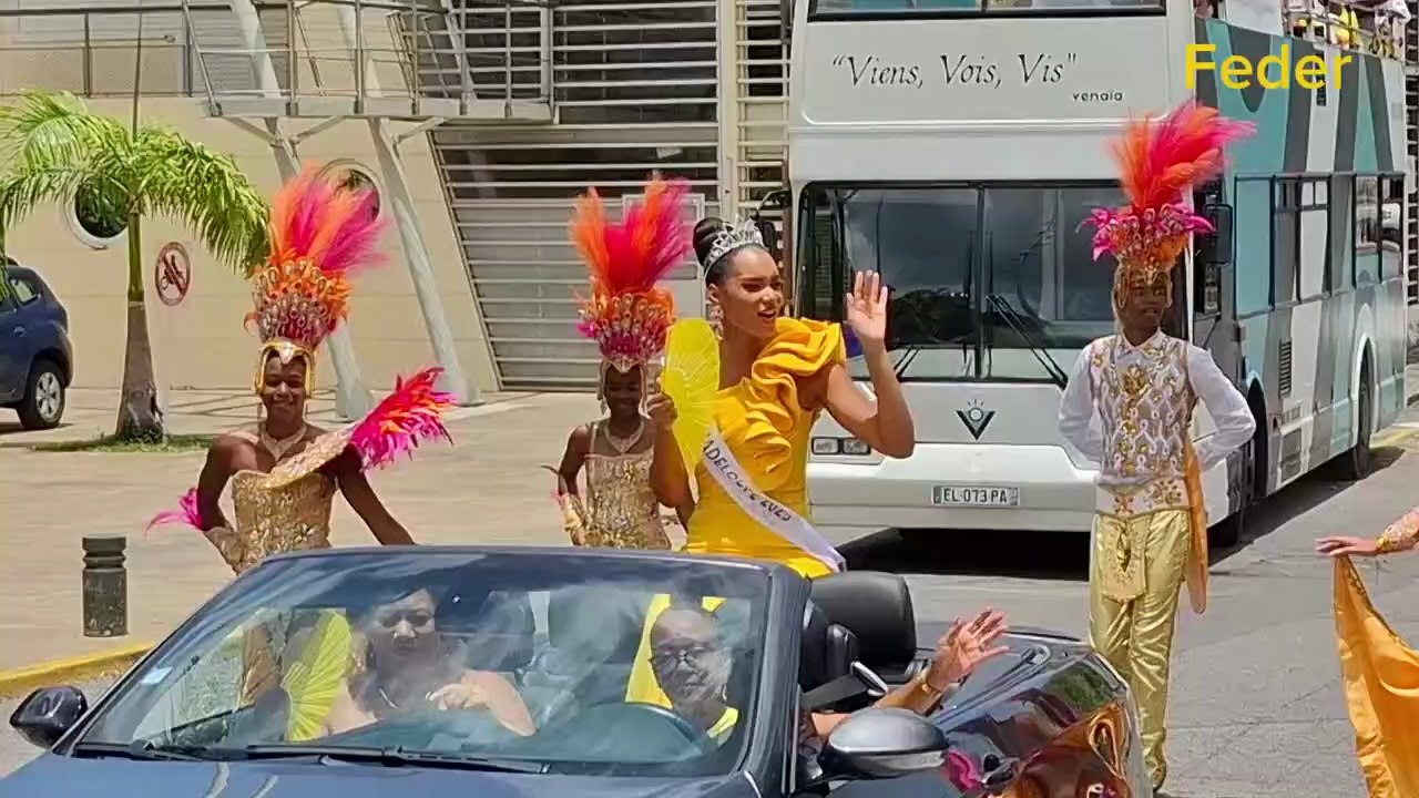 Miss Guadeloupe en parade a #basseterre #Guadeloupe. Très belle femme Guadeloupéene beautiful