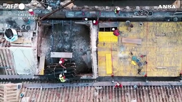 Cordova, al via i lavori di restauro dopo l'incendio nella moschea-cattedrale