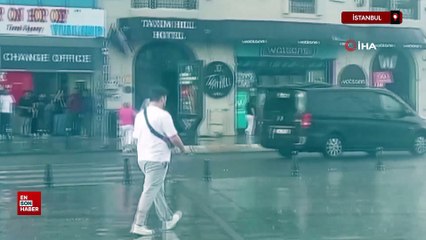 İstanbul'da sağanak yağış etkili oldu