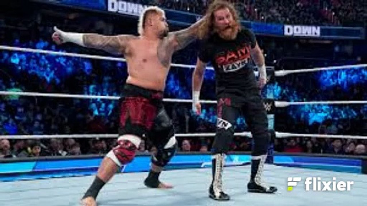This is CHAOS! Big Jim and Sami Zayn just attacked Solo Sikoa and The MFTs 😱