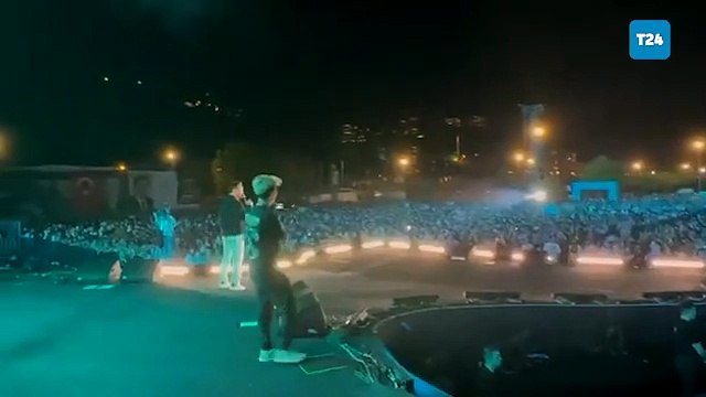 Şarkıcı Sinan Akçıl: Ben sizin çıplak bedeninizi görmek zorunda değilim