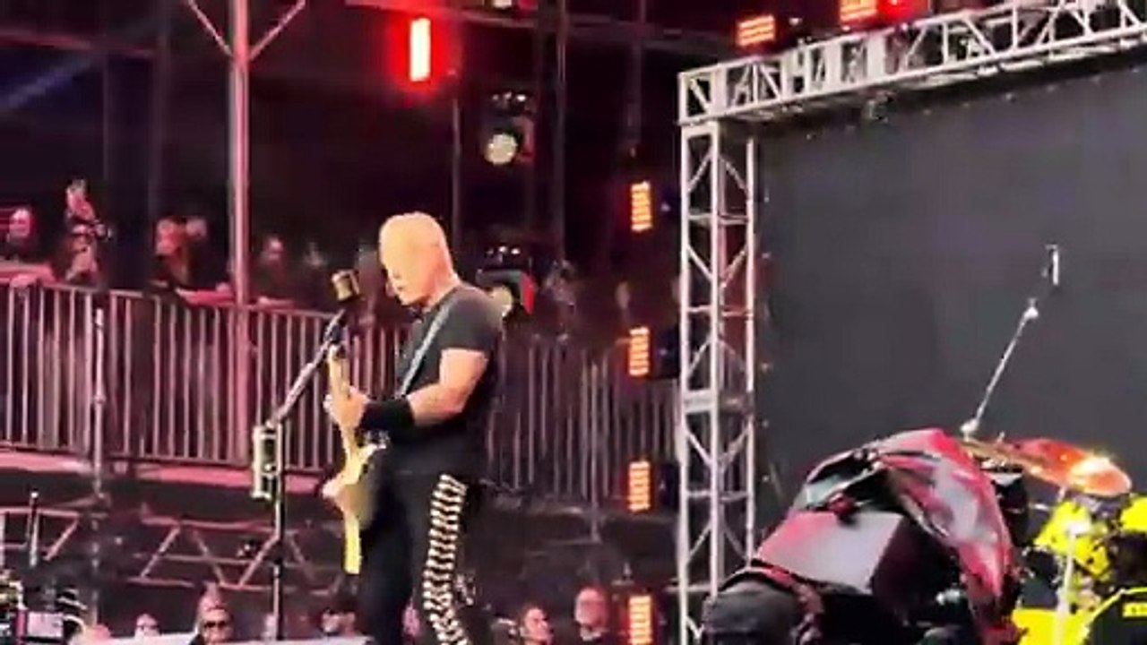 Metallica: "Battery" Live at 'Back to the Beginning", Villa Park, Birmingham, UK 05/07/2025