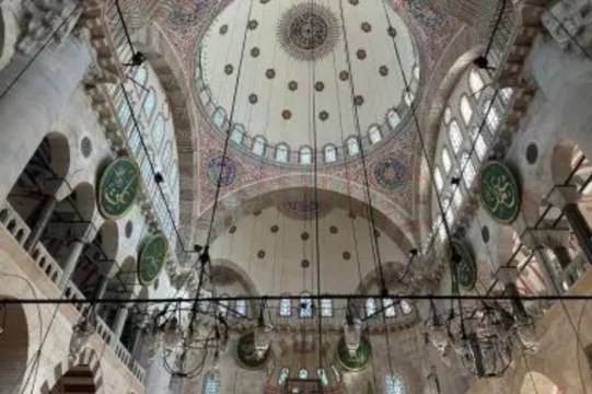 İstanbul'da deniz üzerine inşa edilen ilk cami: Kılıç Ali Paşa Camii