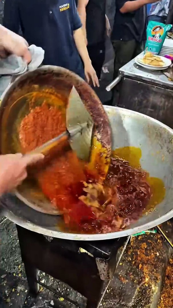 ⁣ASMR NASI GORENG YANG DIPACUL !! #asmr #asmreating