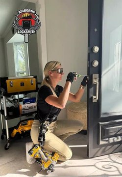 Airborne Locksmith Houston - House Lockout Service- 713-955-5554