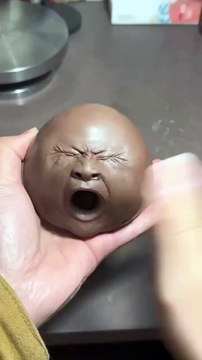 Yawning is contagious😂