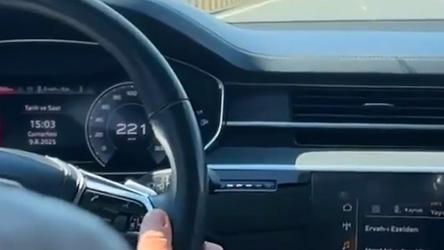 Bakan Uraloğlu hız yaptığı anları paylaştı, sosyal medyadan tepki yağdı