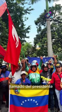 En Caracas y en todo el país, las Plazas Bolívar se llenan de ciudadanos