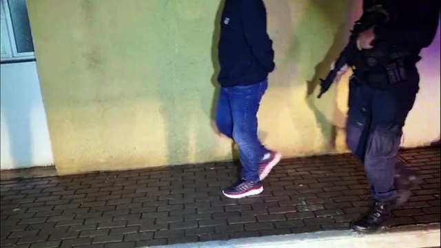 Vizinhos intervêm e pedem ajuda da GM após filho ameaçar a própria mãe com faca na Região Norte