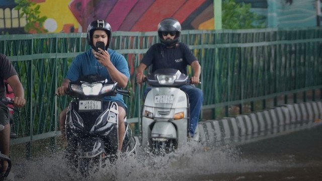 Rain Alert: दिल्ली-NCR और North India में भारी बारिश