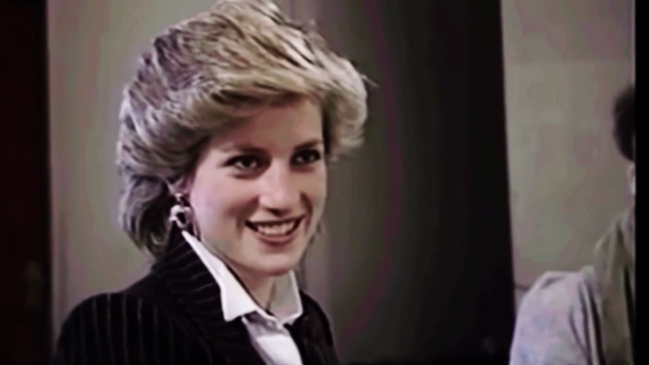 (1997) The Death of Diana, Princess of Wales (Part 1/4) | Pont de l'Alma, Paris, France