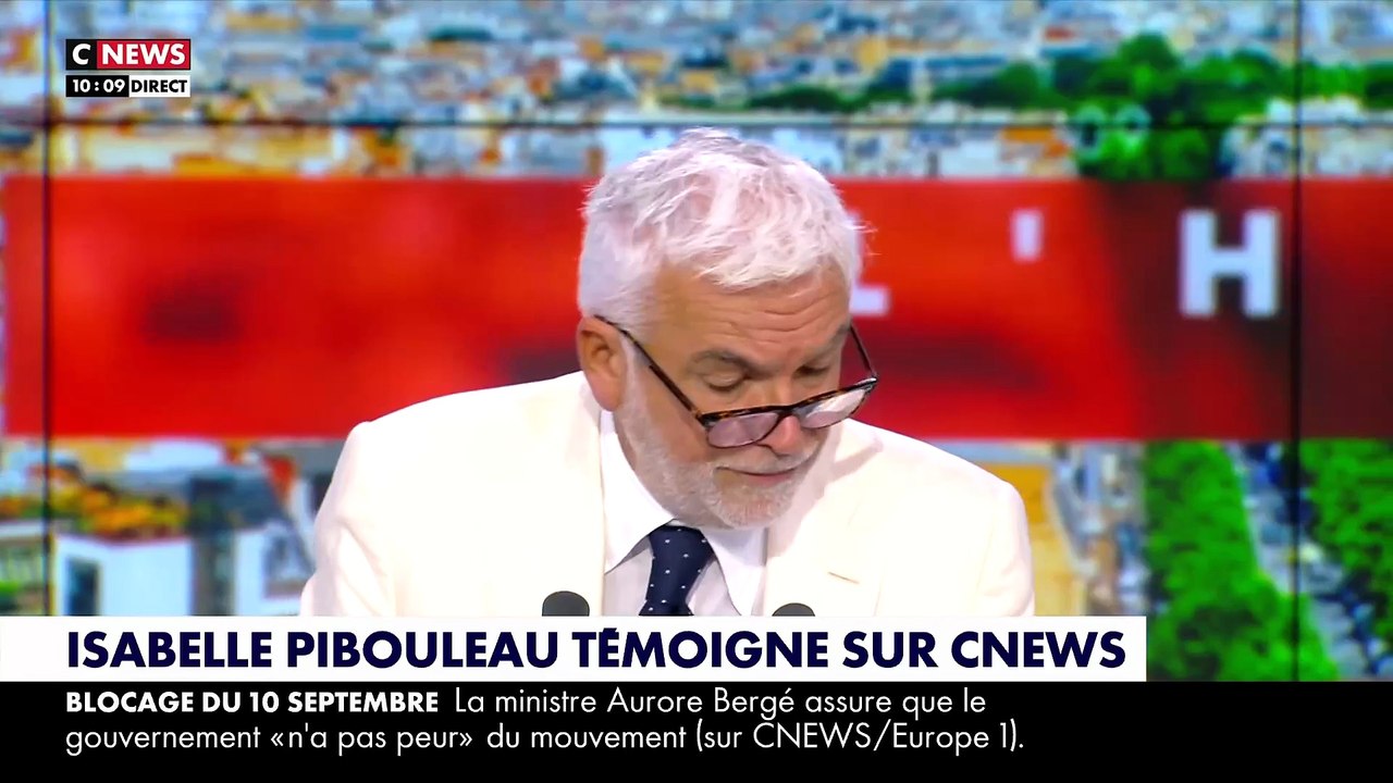 En larmes, la journaliste de CNews Isabelle Pibouleau agressée avec son compagnon dans le tramway à Paris témoigne : "Mon cœur me faisait mal de peur, d’inquiétude, d’effroi. Le regard de l'individu, je ne l'oublierai jamais" - VIDEO