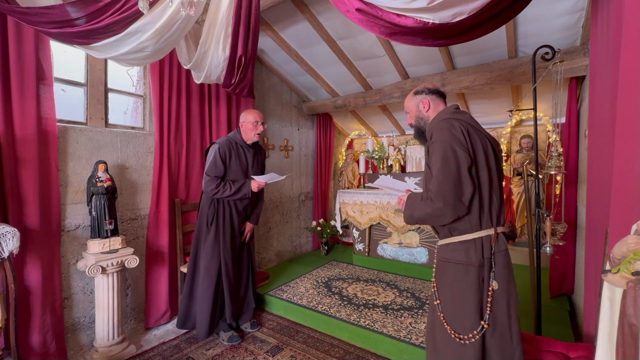 August 15, 2025 Solemn Vespers of the Assumption Chapelle Sainte-Monique Fitilieu   film by JC Guerguy www.cine-art-loisir.com