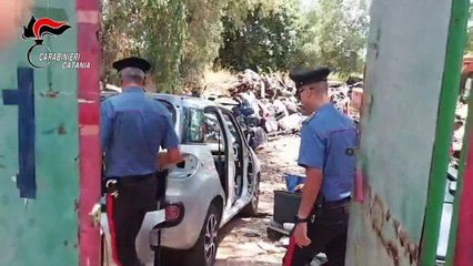 Deposito di auto rubate scoperto ad Aci Sant'Antonio, un arresto