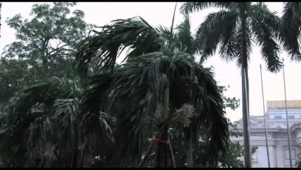 Il tifone Kajiki colpisce il Vietnam: 325mila evacuati