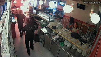 Homem incendeia restaurante após descobrir falta de maionese
