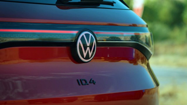 7 EV SUVs Tested! Tesla Model Y vs. Ioniq 5 vs. EV6 vs. Equinox EV vs. Mustang Mach-E vs. VW ID4 vs. Toyota bZ