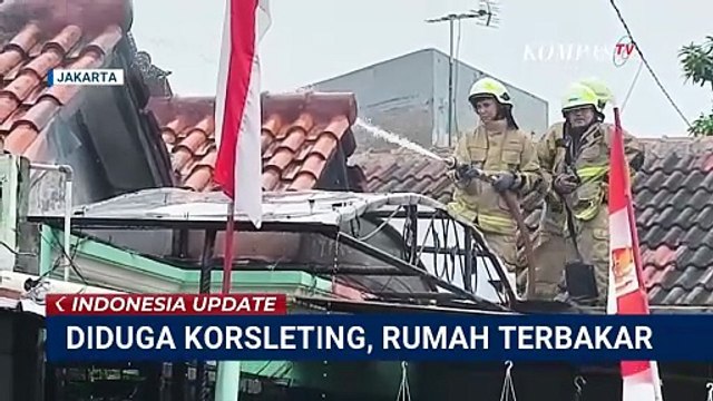 Korsleting Diduga Picu Kebakaran Rumah di Ciracas, 14 Mobil Damkar Dikerahkan | INDO UPDATE