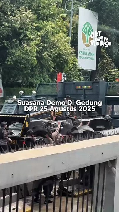 Bubarkan saja