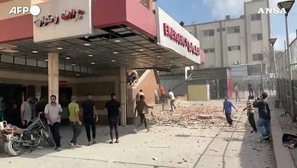 Gaza, colpito l'ospedale Nasser a Khan Yunis: morti e feriti