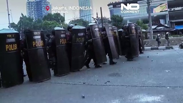 NO COMMENT: Disturbios en Yakarta contra los beneficios de vivienda de los diputados
