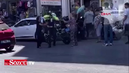 Trafik polisine saldırdılar; o anlar kamerada