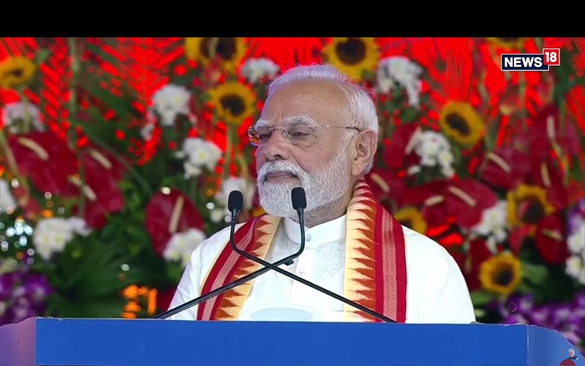 PM Modi LIVE | PM Modi Holds A Grand Road Show...