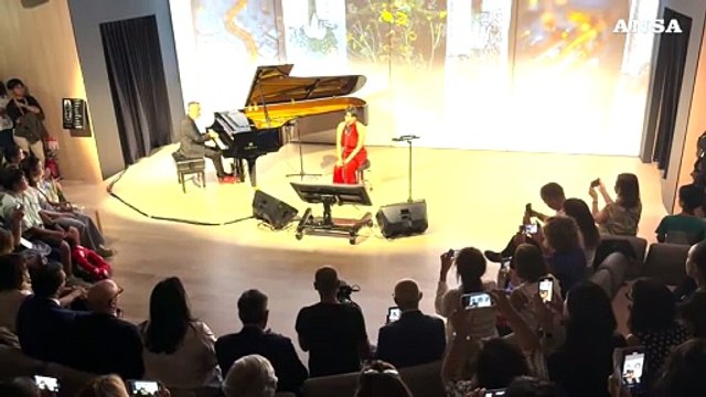 Expo Osaka, Arisa emoziona il Giappone al padiglione Italia