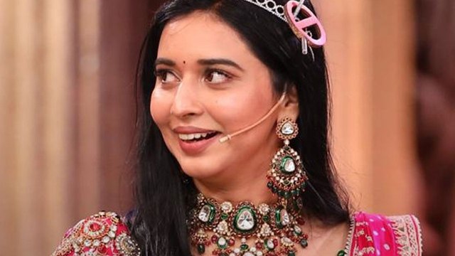 महाकुंभ से वायरल हुईं Tanya Mittal हैं करोड़ों, कहा...