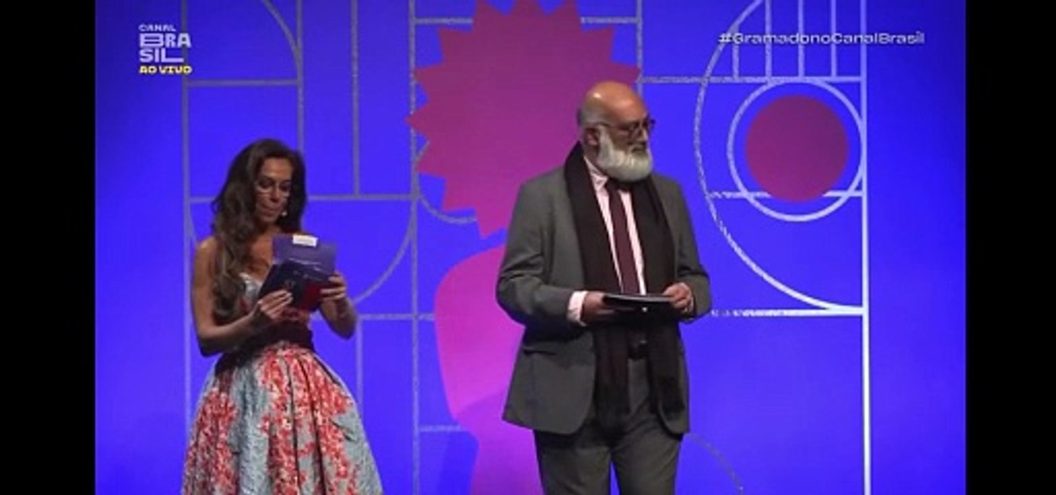 Xamã vence prêmio de Melhor Ator Coadjuvante no Festival de Gramado