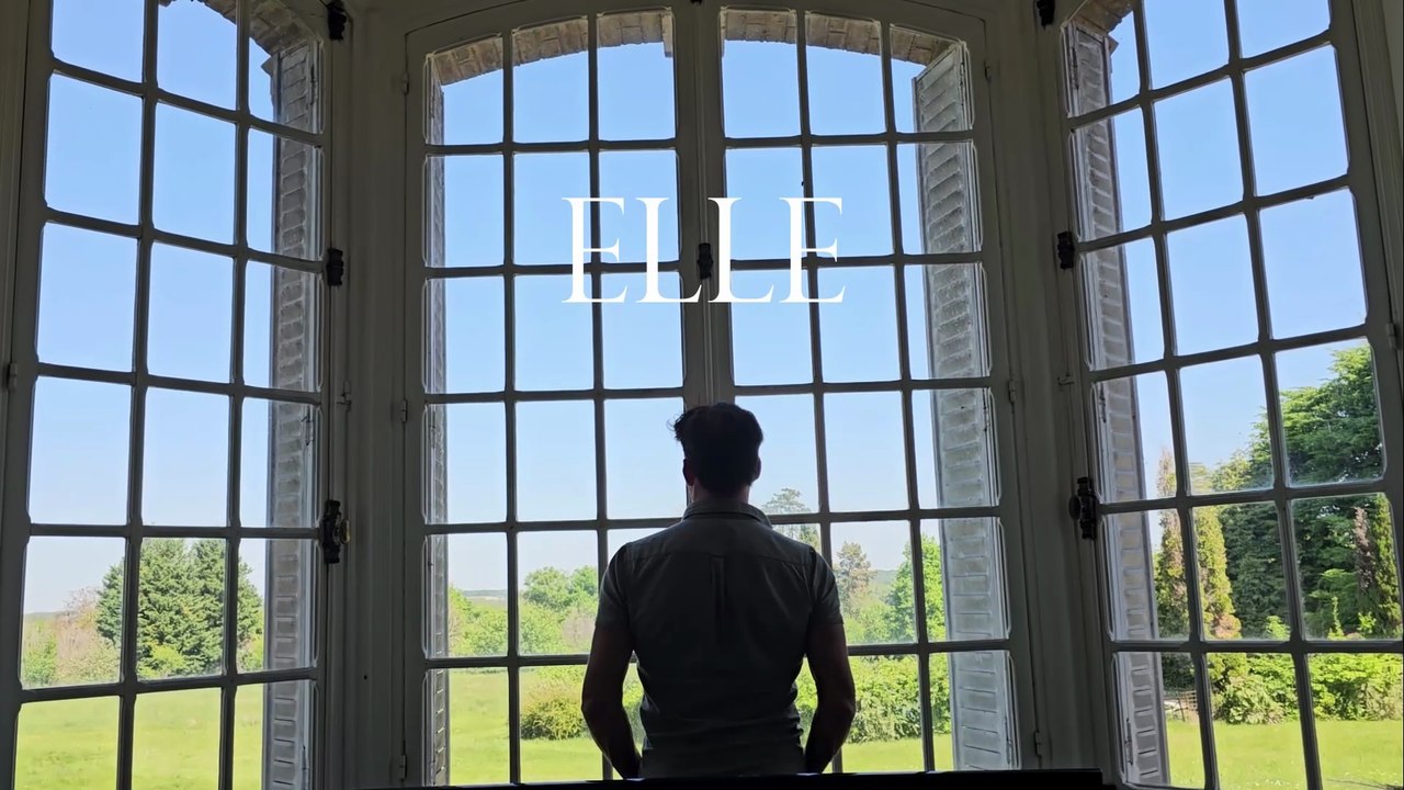 ELLE by Serge Violland