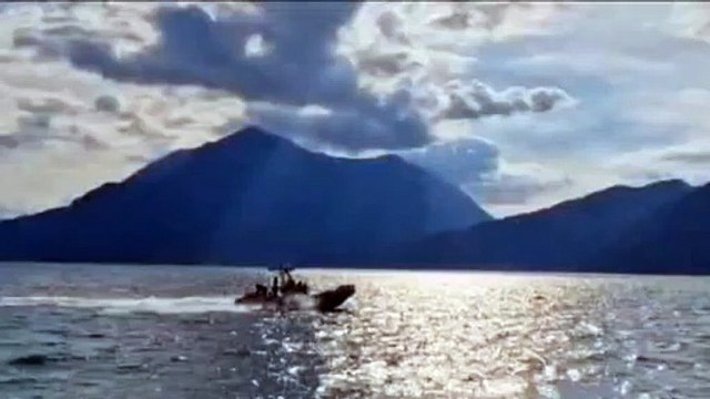 Dorio, papà annega nel lago per salvare i due figli: le ricerche proseguono a oltranza